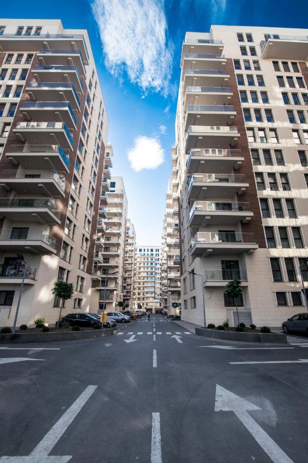 Studio Moghioros Park Bucharest Luaran gambar